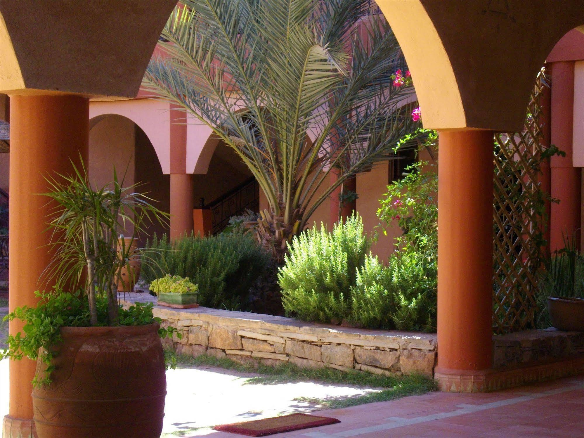 Kasbah Zitoune Tajda Exterior photo